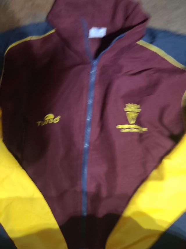 Sudadera Turbo C.N.Metropole Roja y Amarilla