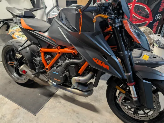 KTM 1290 Super Duke R