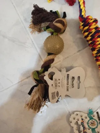 Giochi per cani in corda