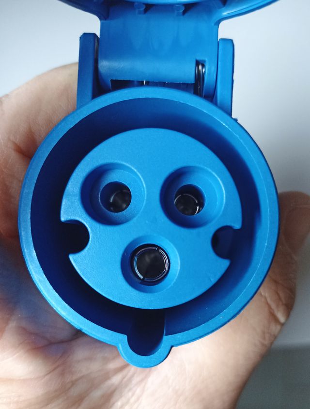 Electraline 80958 Adattatore Camper da 16A a IEC 