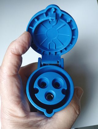 Electraline 80958 Adattatore Camper da 16A a IEC