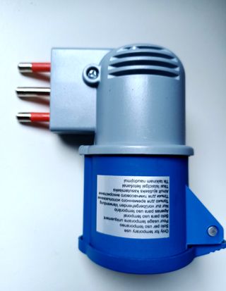 Electraline 80958 Adattatore Camper da 16A a IEC