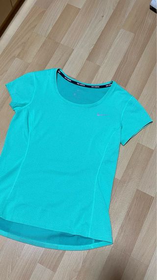 Camiseta Nike Running Talla S Verde