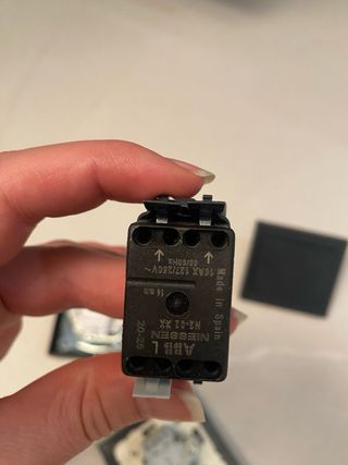 Mecanismos de luz (interruptores)