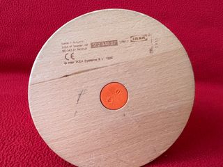 Pirámide de anillos de madera IKEA