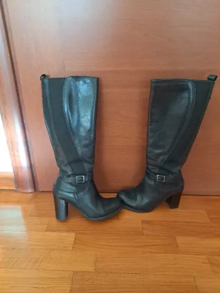 Stivali neri pelle tg 38 con elastico