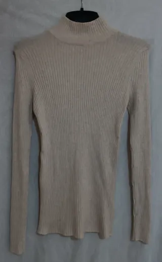 Jersey Sfera cuello alto beige.