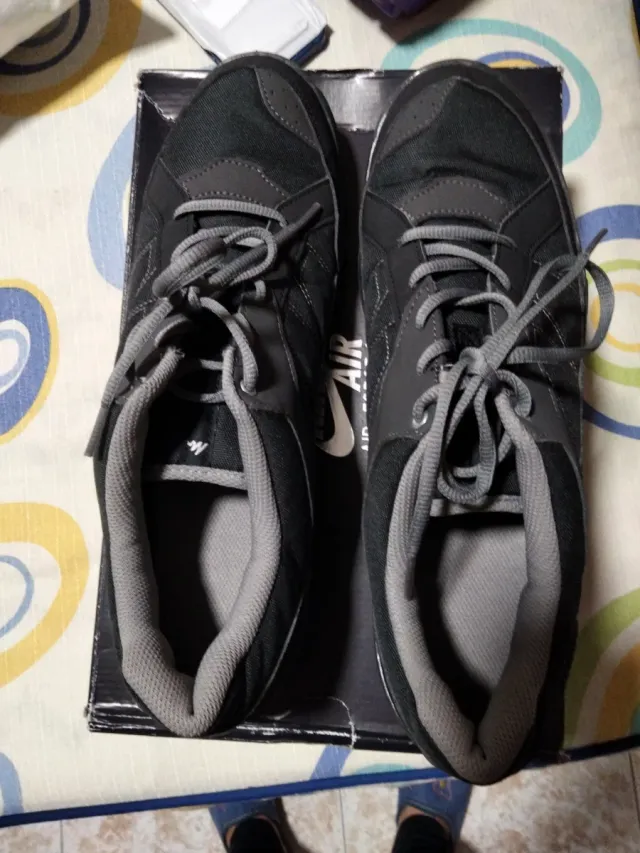 Zapatos deportivos hombre Quechua negros y grises