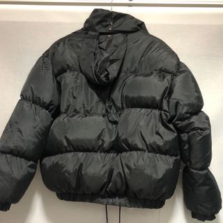 Plumón negro acolchado