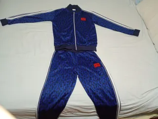 Chándal Hugo Boss Azul y Rojo