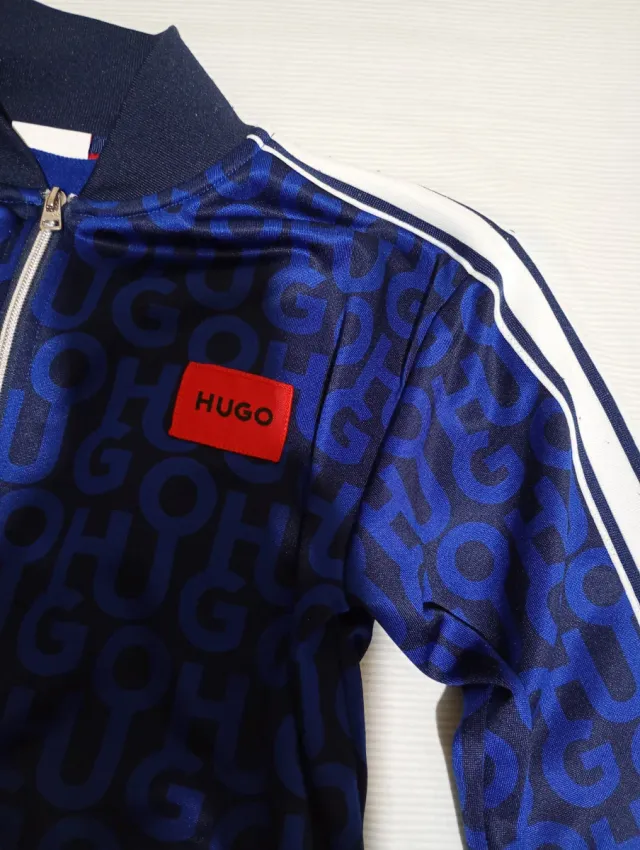 Chándal Hugo Boss Azul y Rojo