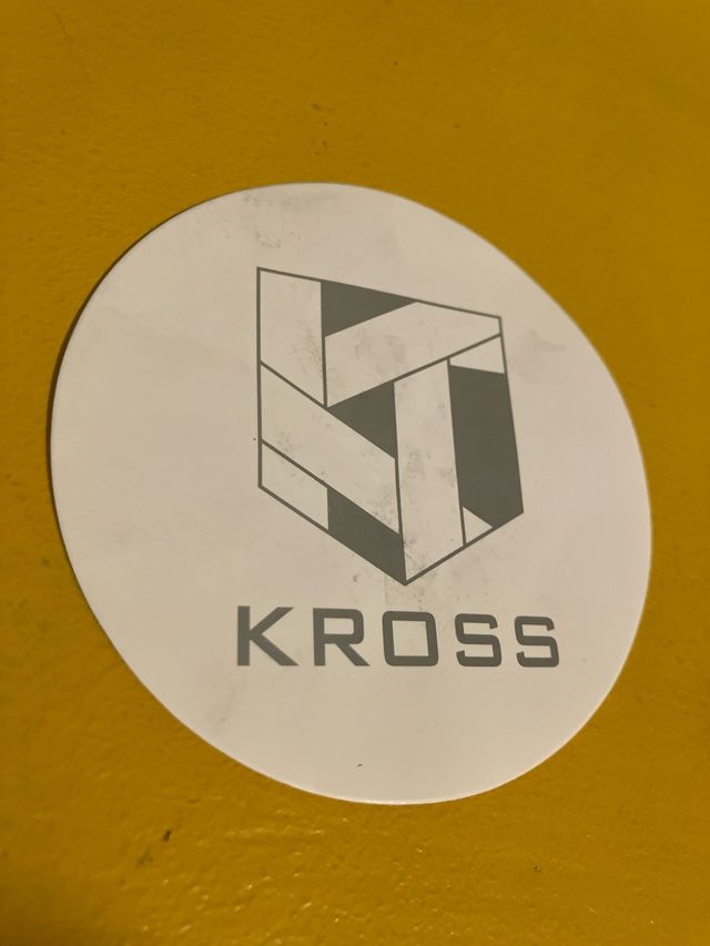 Reloj Kross Mujer Plata y Blanco en su blíster.