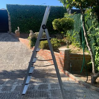 Escalera aluminio 6 peldaños