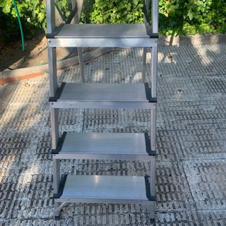 Escalera aluminio 6 peldaños