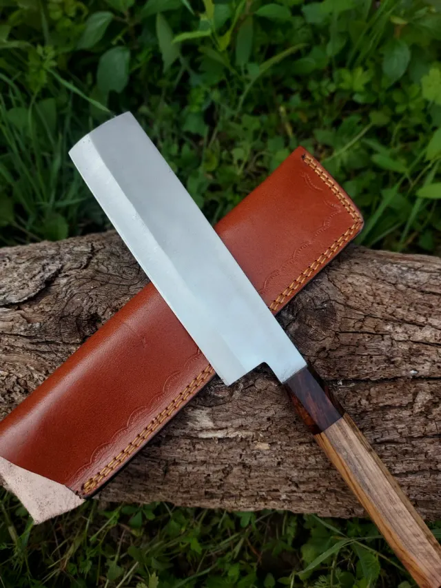 Coltello da cuoco fatto a mano