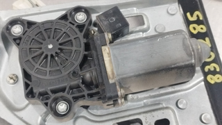 ELEVALUNAS DELANTERO IZQUIERDO MERCEDES-BENZ CLAS