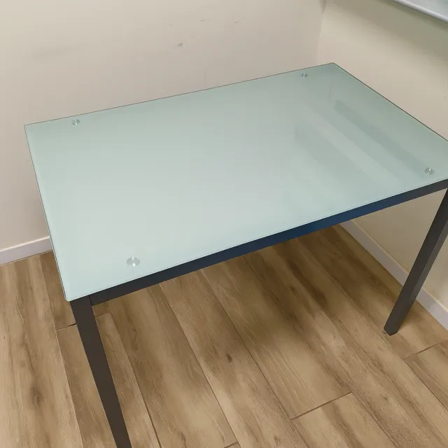 Mesa Comedor Cristal y Metal