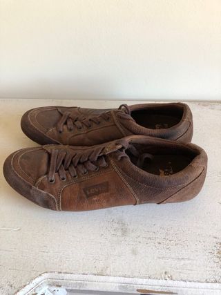 Zapatillas Levi's Marrones