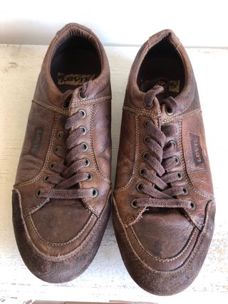 Zapatillas Levi's Marrones