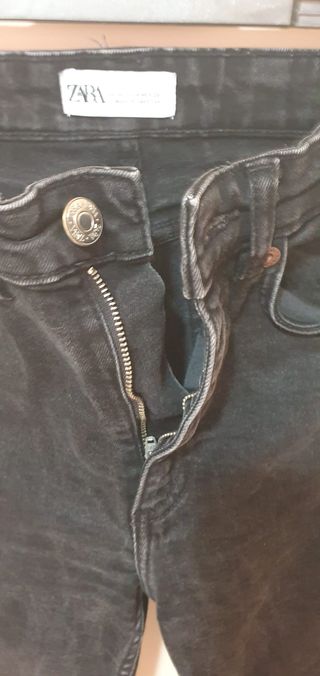 Vaqueros Zara negros talla 36