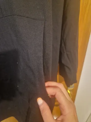 Sudadera Negra con capucha y bolsillos. Talla 3XL 