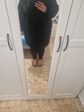 Sudadera Negra con capucha y bolsillos. Talla 3XL 