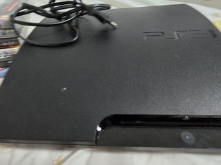 Consola PS3 Slim Negra + 6 Juegos