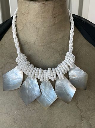 Collana Artigianale madreperla e perleVetro Bianco