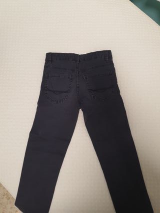 Pantalón gris