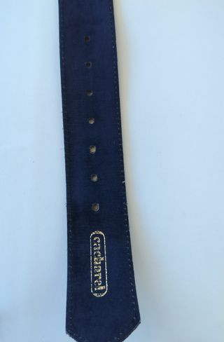 Cinturón de cuero y hebilla