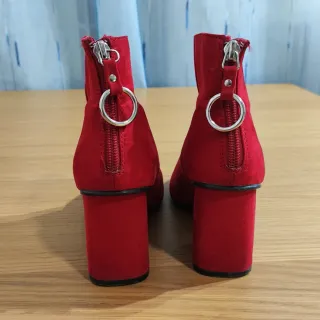 Botas de senhora vermelhas
