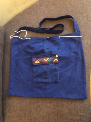 Borsa capiente fatta a mano blu