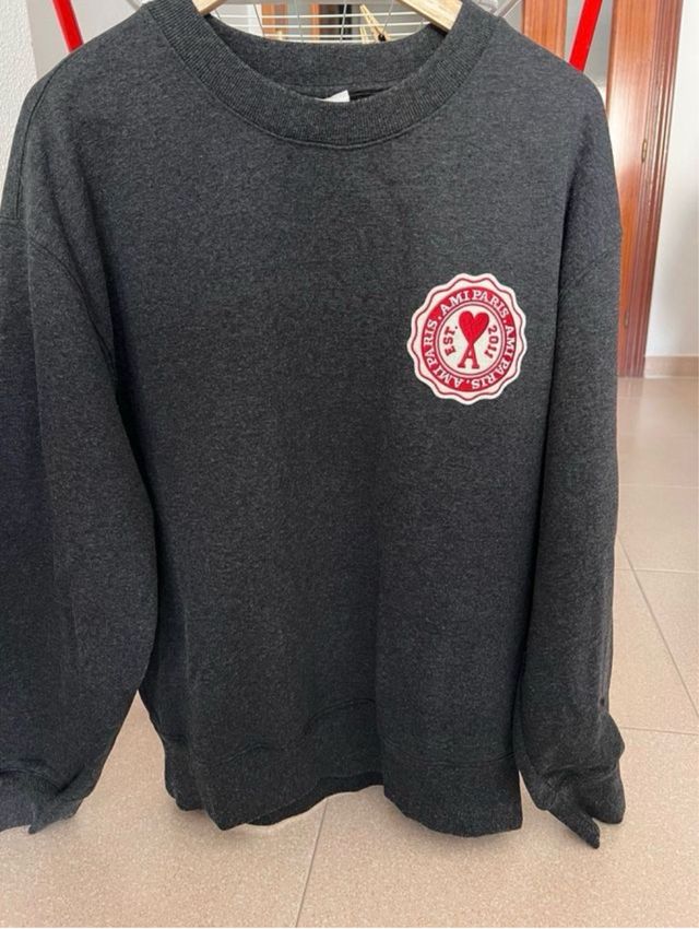 Sudadera Ami Paris Gris Logo Corazón