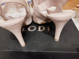 Zapatos LODI Tacon Nude Talla 37