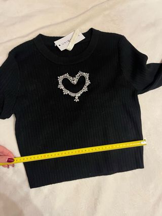 Maglione nero con cuore strass TU
