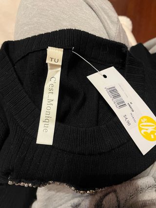 Maglione nero con cuore strass TU