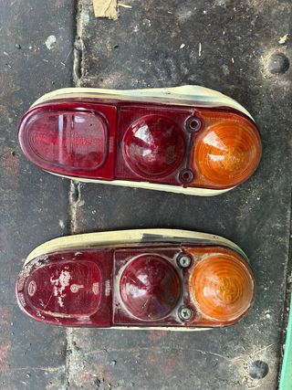 Pilotos traseros Renault 4
