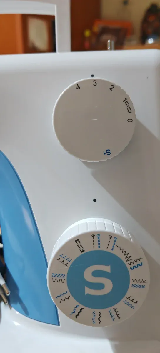 Macchina da cucire Singer Simple 3221