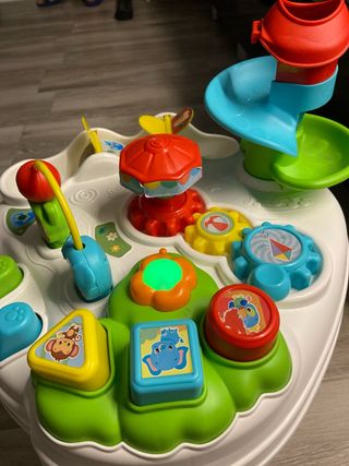 Mesa de juegos infantil multi-actividad con sonido