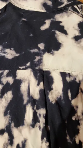 Camisa Bershka Estampada Botones.