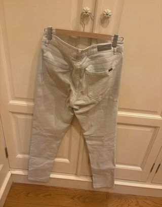 Pantalones pitillo grises
