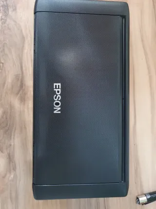 Impresora  Epson WF-100 Inalámbrica.
