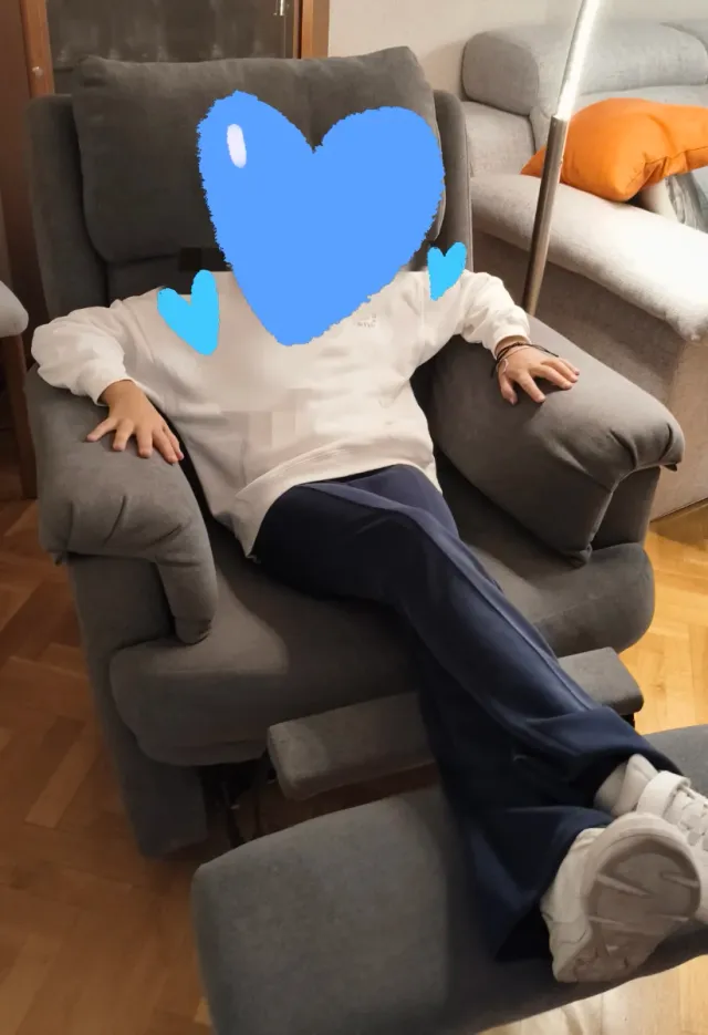 Sillón abatible gris tela