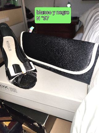 Zapatos de tacón beige mujer