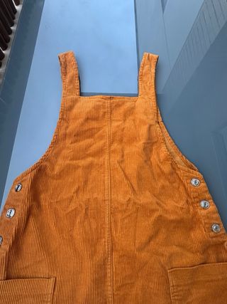 Peto de pana naranja
