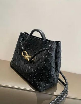 Bolso Bottega Veneta Negro Tejido