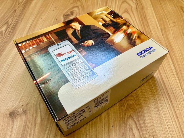 Nokia E60 con Caja original