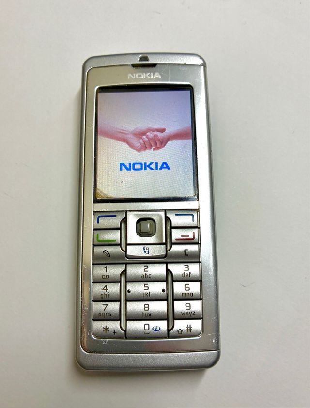 Nokia E60 con Caja original