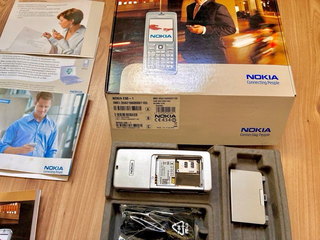 Nokia E60 con Caja original
