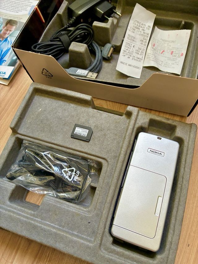 Nokia E60 con Caja original